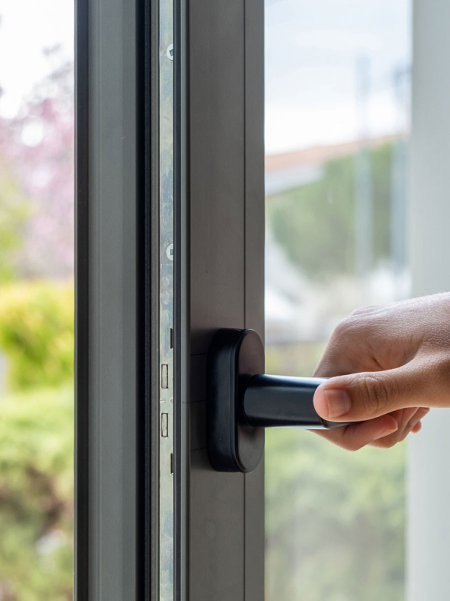 type d'ouverture pour porte en verre